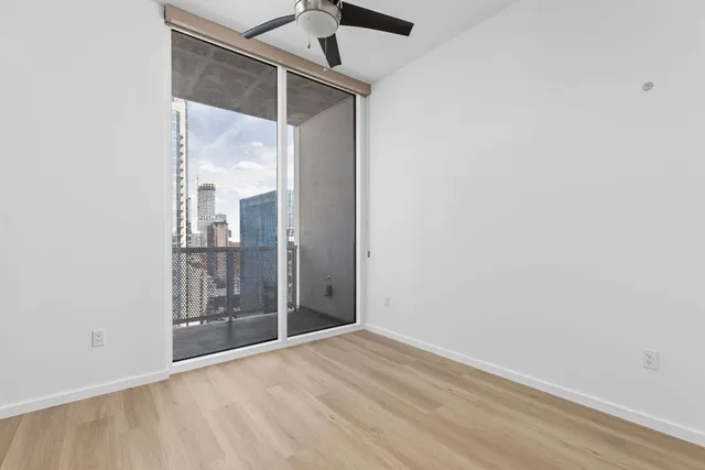 $5,600 | 301 West Avenue, Unit 3004, Austin, TX 78701