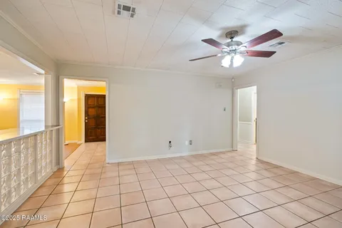 $189,000 | 210 San Carlos Circle, Lafayette, LA 70506