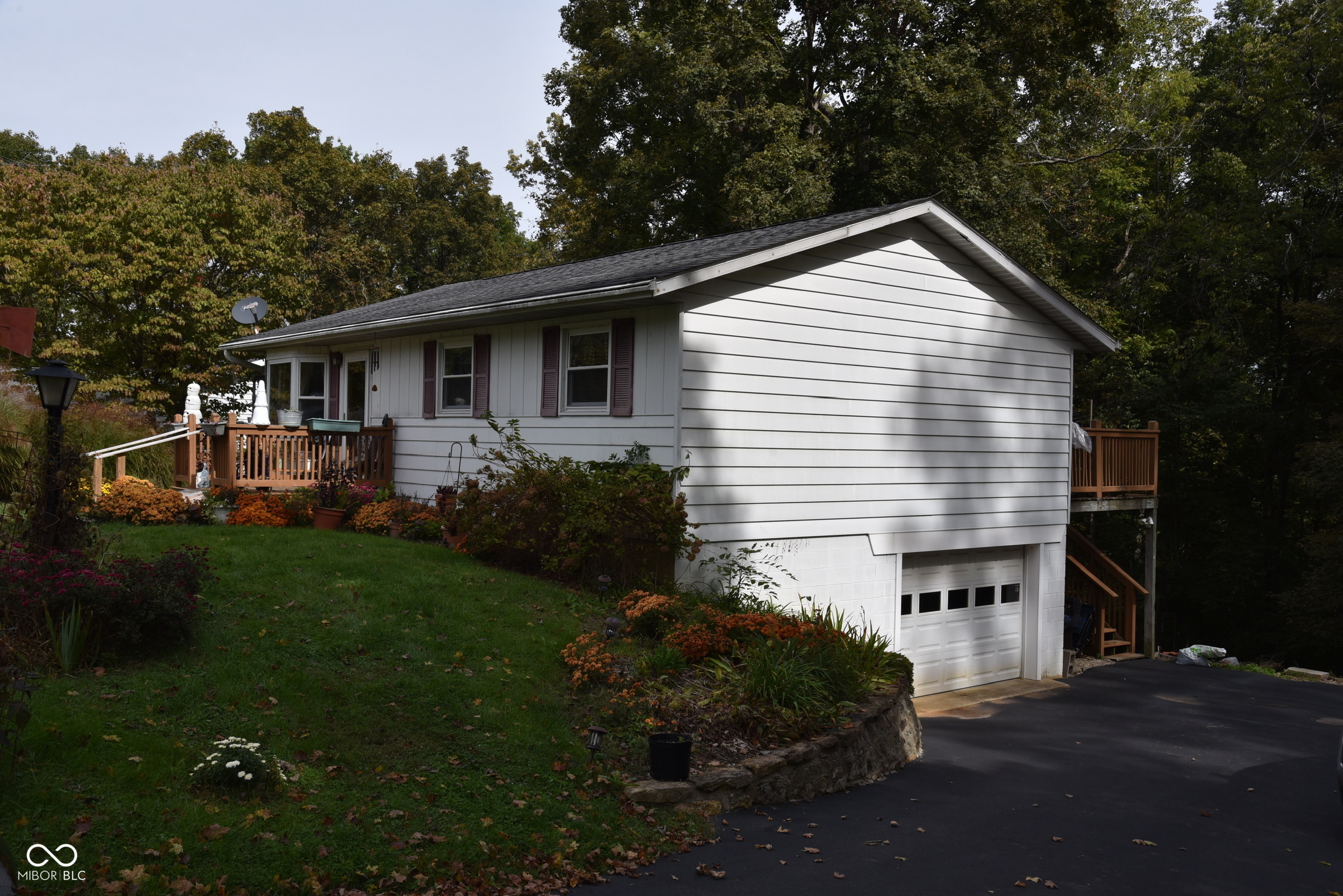 7155 South Shields Ridge Road Bloomington, IN 47401 - Photo 3 of 14