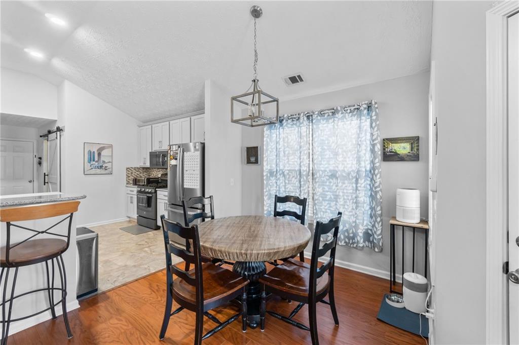 5589 Ashmoore Court Flowery Branch, GA 30542 - Photo 22 of 38