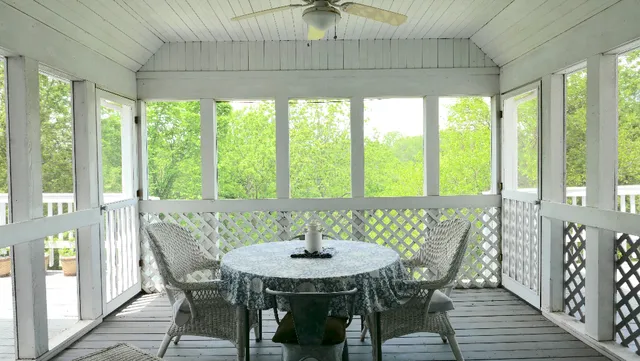 $839,000 | 2346 West Longhollow Road, Elizabeth, IL 61028