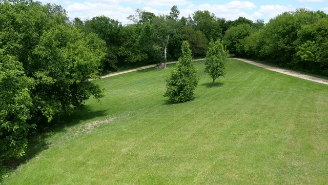 $839,000 | 2346 West Longhollow Road, Elizabeth, IL 61028