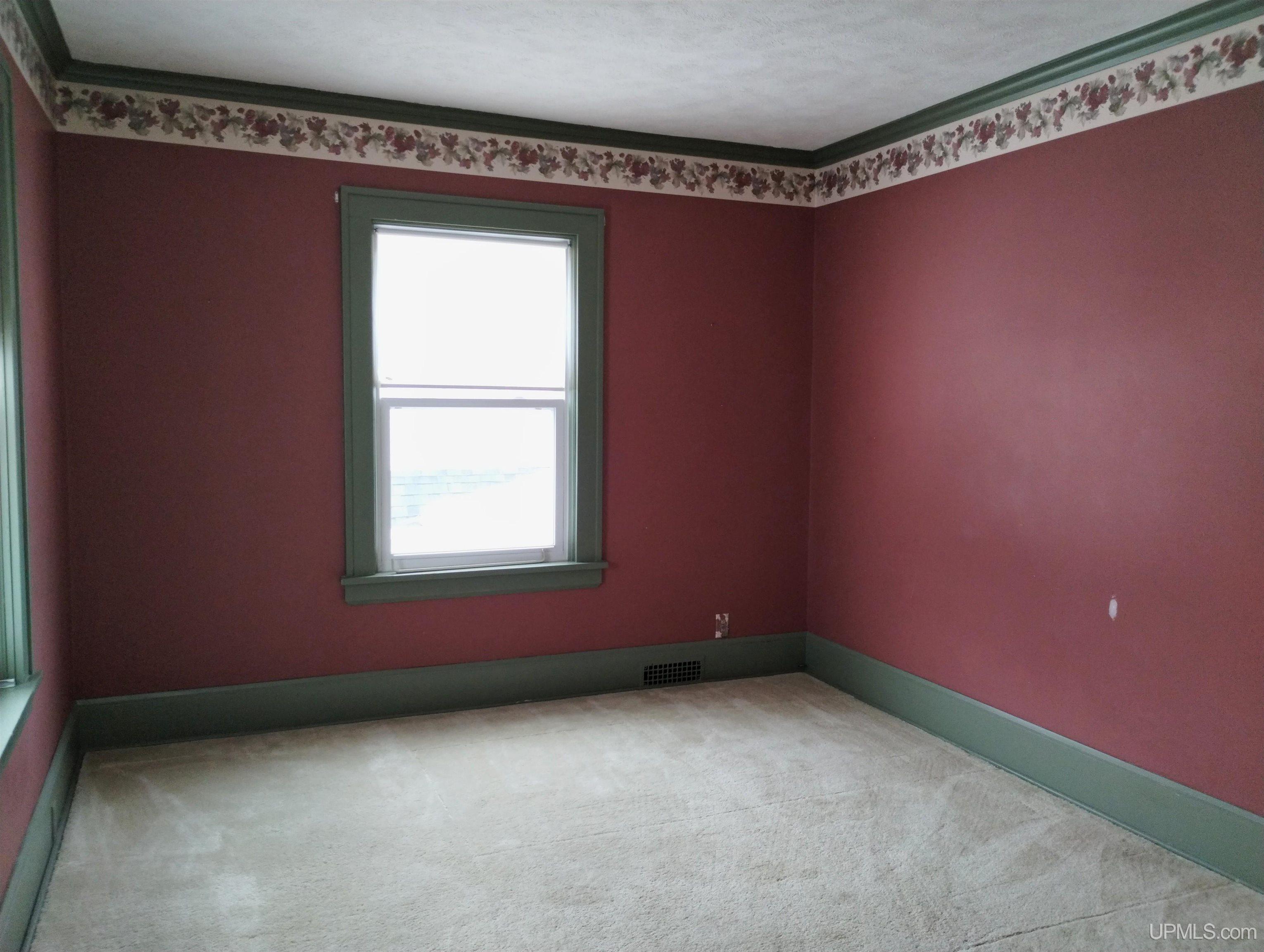 804 South 13th Street Escanaba, MI 49829 - Photo 35 of 61