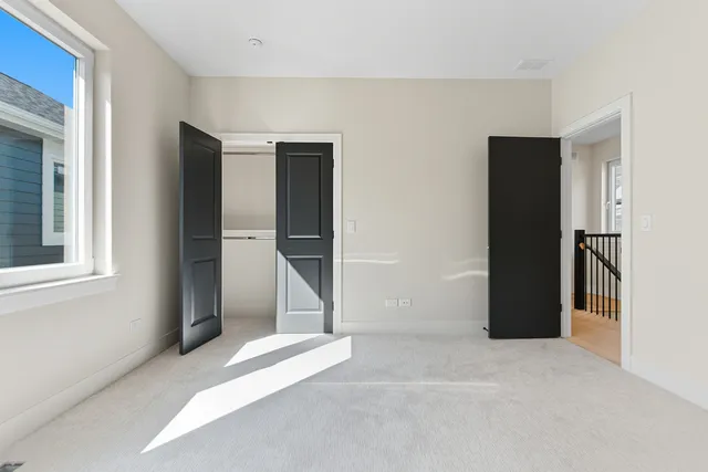 $879,900 | 5256 West Newport Avenue, Chicago, IL 60641