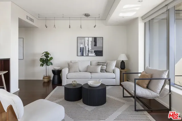 $749,000 | 1155 South Grand Avenue, Unit 1204, Los Angeles, CA 90015