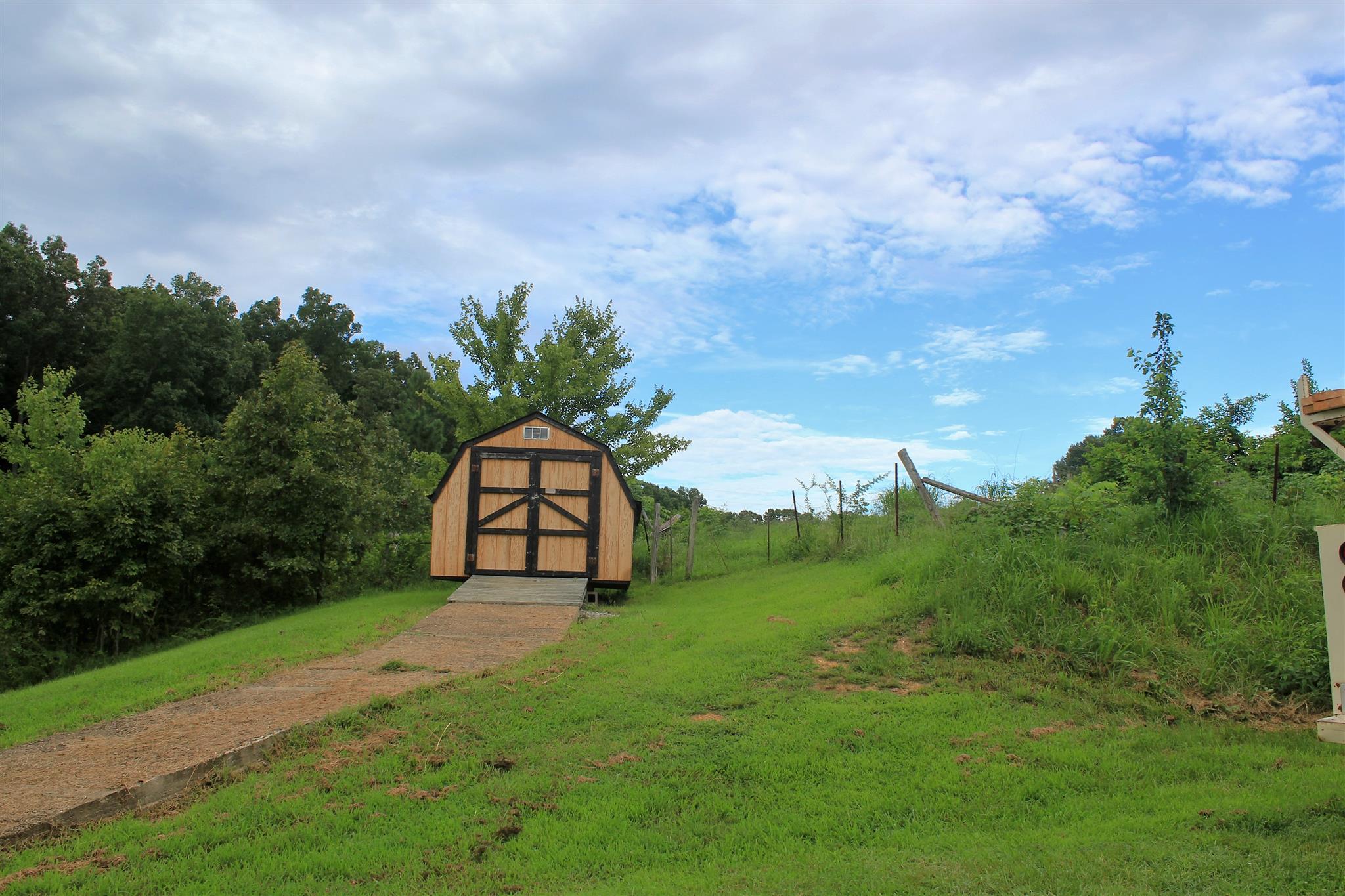 6541 Willow Springs Road Lyles, TN 37098 - Photo 8 of 25 Gallery Image 8