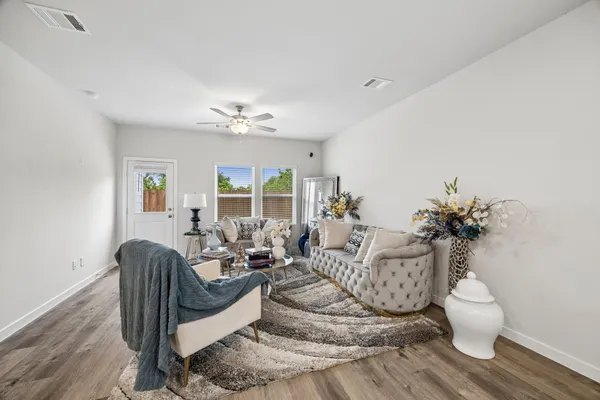 $2,600 | 772 Westpointe Drive, Dayton, TX 77535