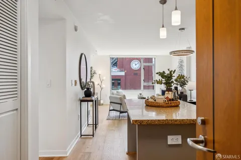 $880,000 | 170 King Street, Unit 711, San Francisco, CA 94107