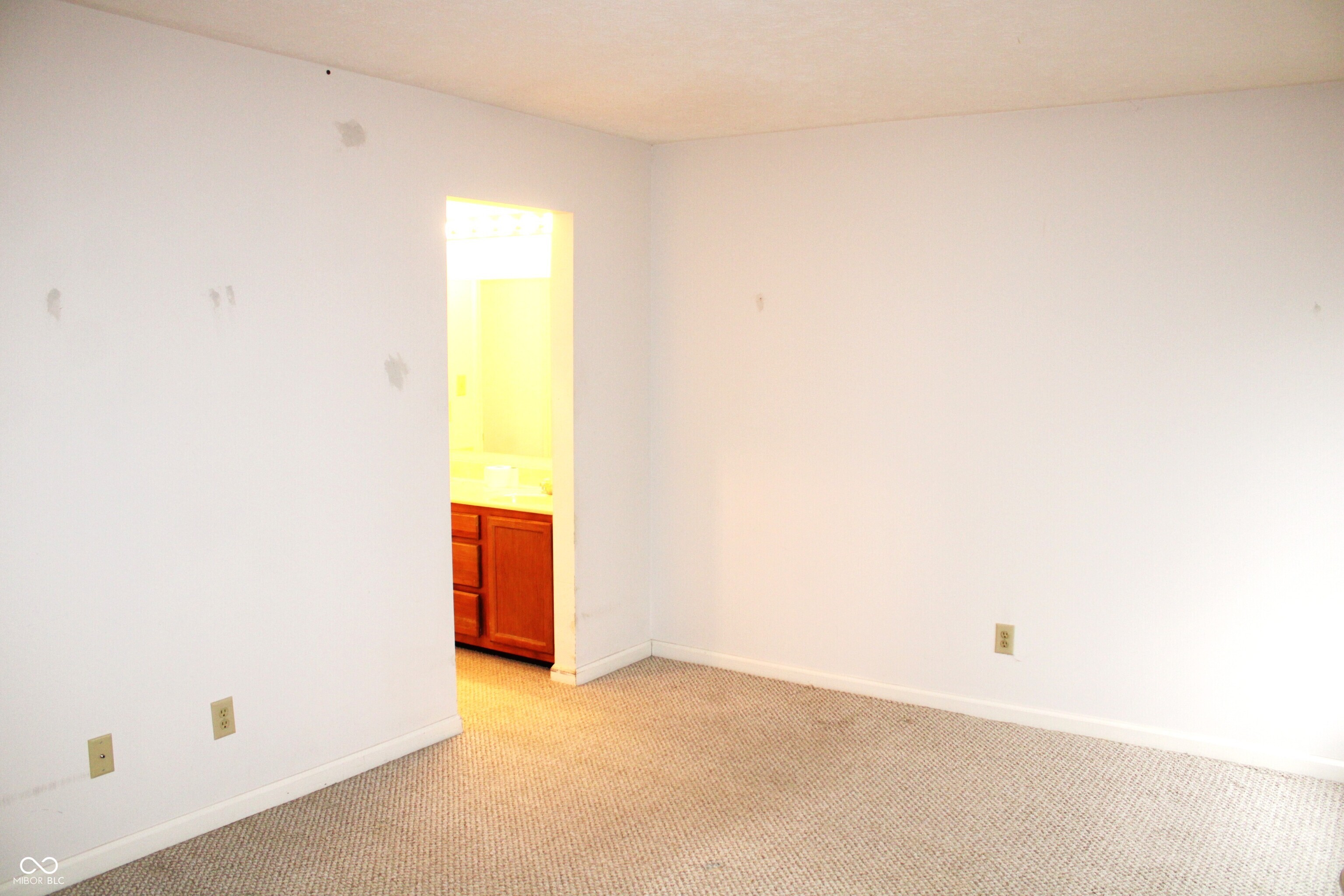 8034 Crystal Court Avon, IN 46123 - Photo 11 of 21