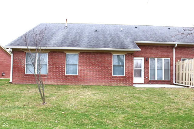 $262,500 | 8034 Crystal Court, Avon, IN 46123