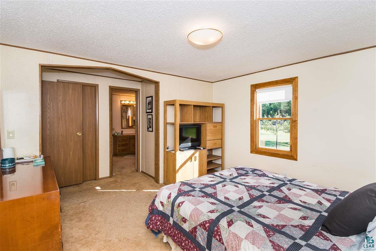 3154 East County Rd C Superior, WI 54880 - Photo 13 of 39 Master Bedroom