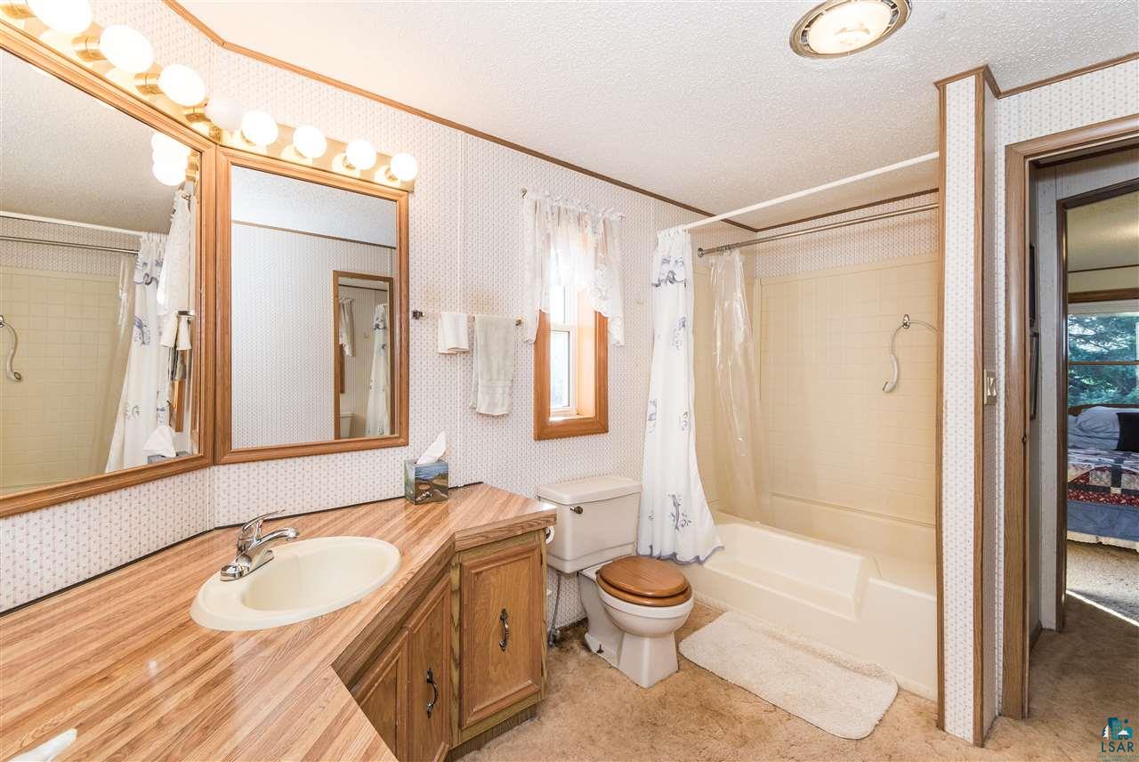 3154 East County Rd C Superior, WI 54880 - Photo 14 of 39 Master Bath