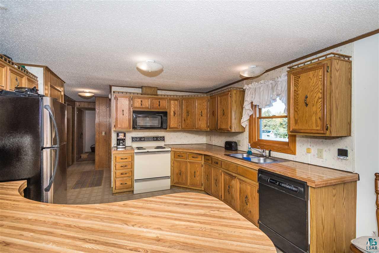 3154 East County Rd C Superior, WI 54880 - Photo 7 of 39