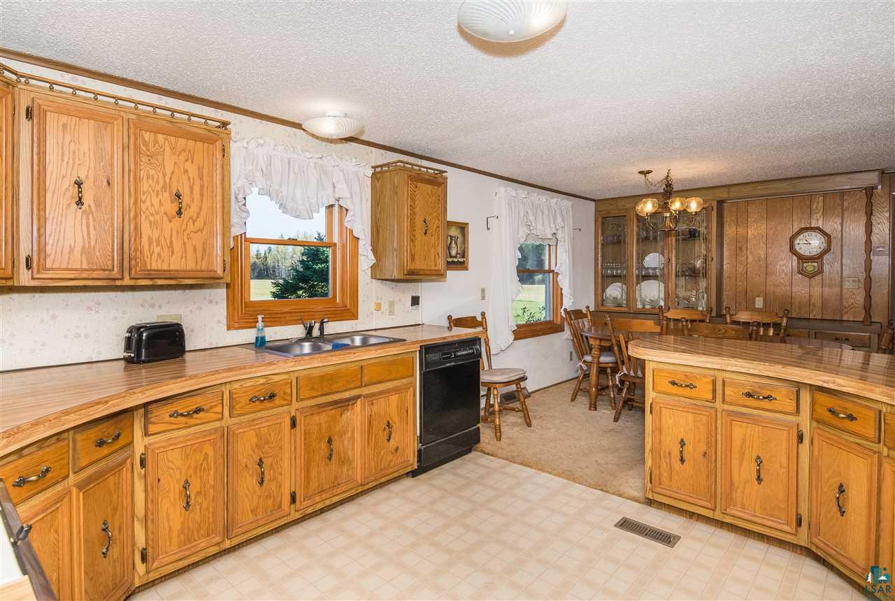 3154 East County Rd C Superior, WI 54880 - Photo 9 of 39