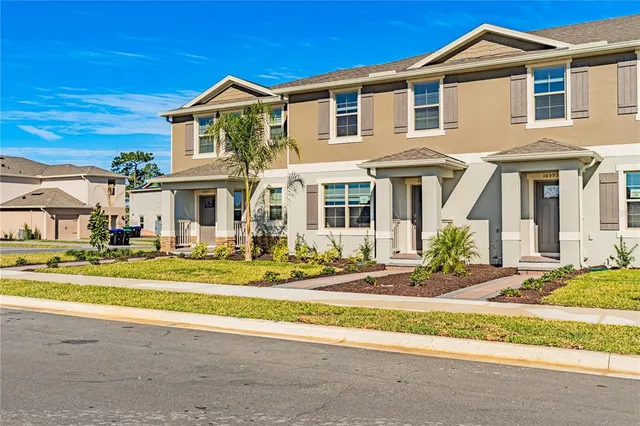 $2,600 | 16599 Barbours Crk Way, Winter Garden, FL 34787