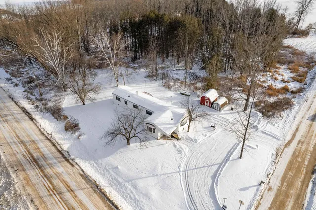 $79,900 | N6498 North 3 Road, Wallace, MI 49893