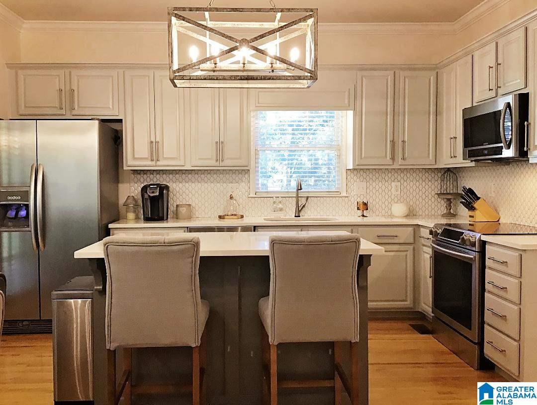 240 Weatherly Club Drive Alabaster, AL 35007 - Photo 3 of 30