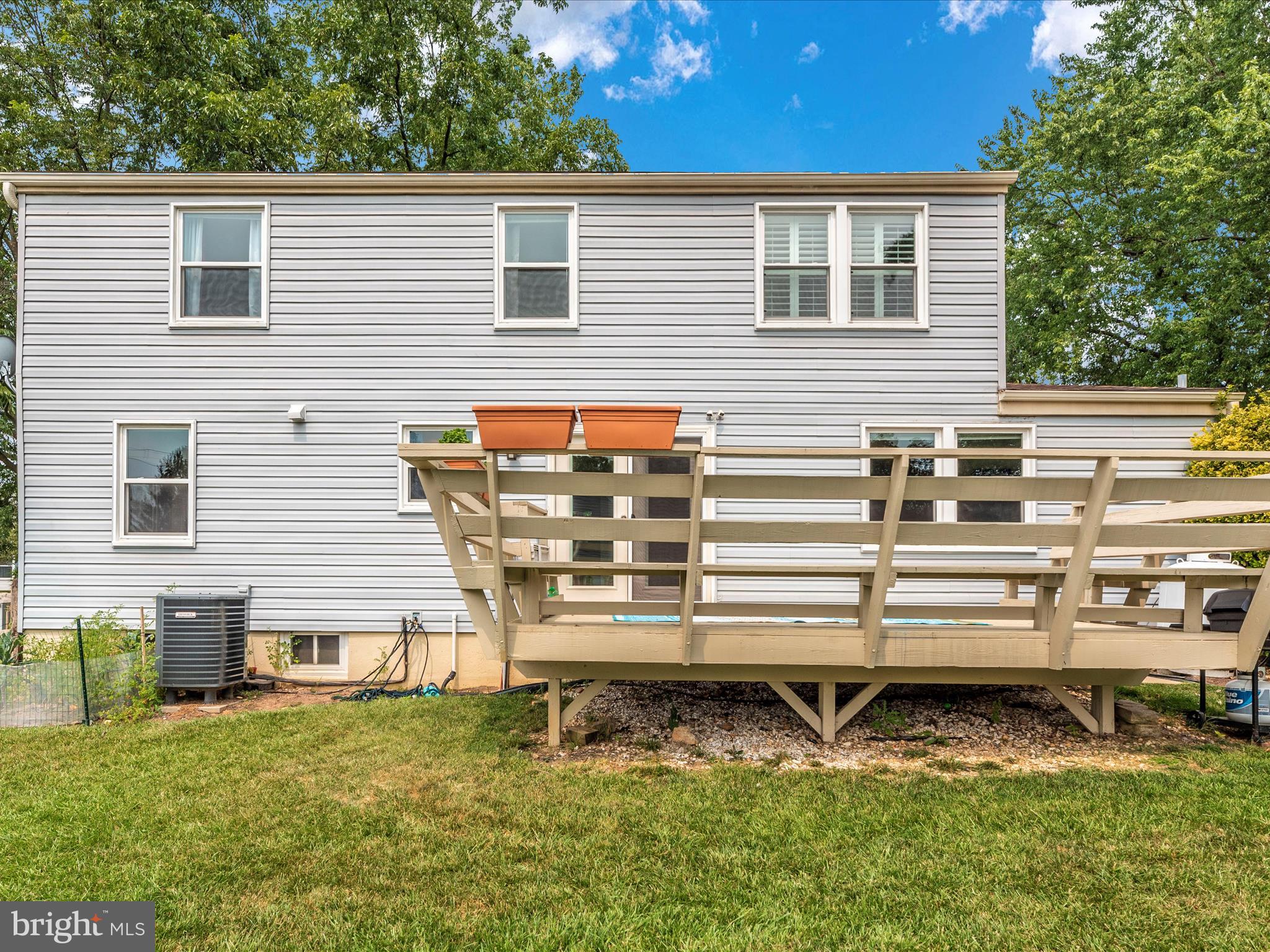 5689 Pebble Drive Frederick, MD 21703 - Photo 41 of 55 Exterior Back