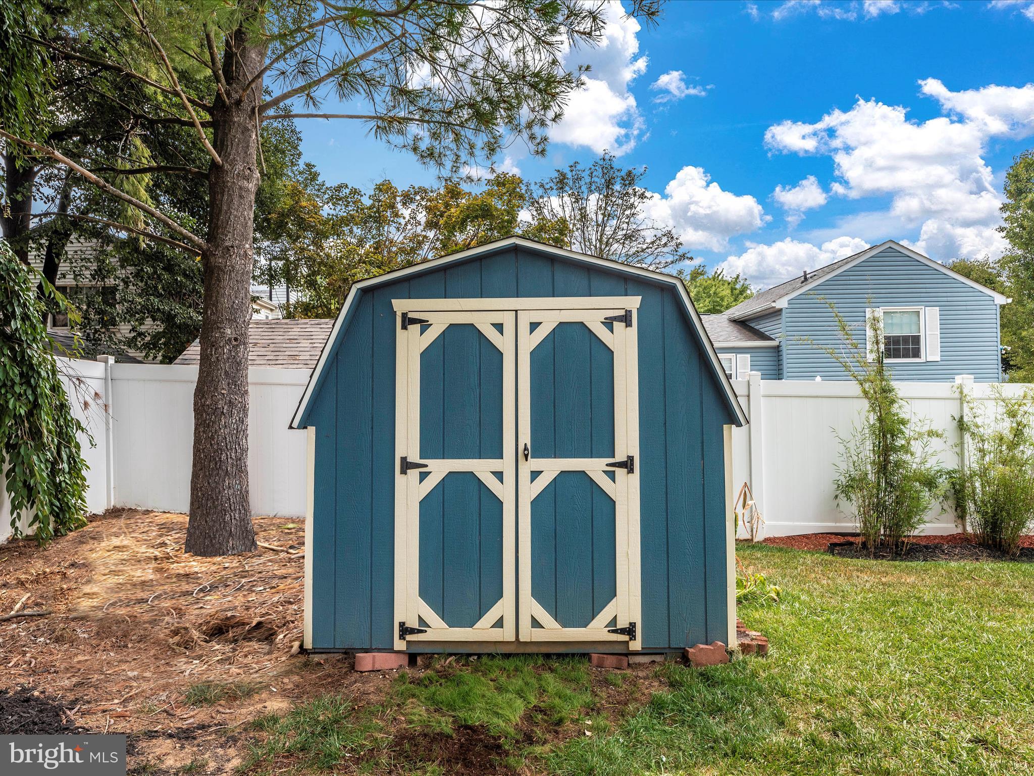 5689 Pebble Drive Frederick, MD 21703 - Photo 47 of 55 Exterior Back