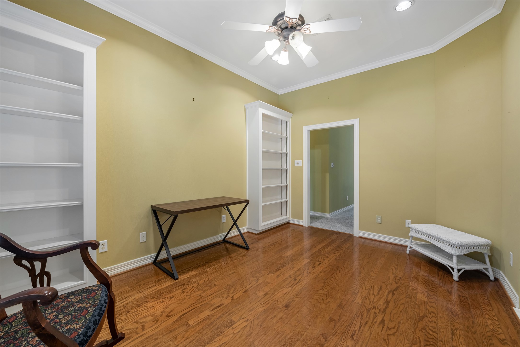 15306 Beecham Drive Houston, TX 77068 - Photo 25 of 48 Tucked up front overlooking the entry, is a bonus room. This could be a library, a play room, a craft room, or whatever you want it to be.