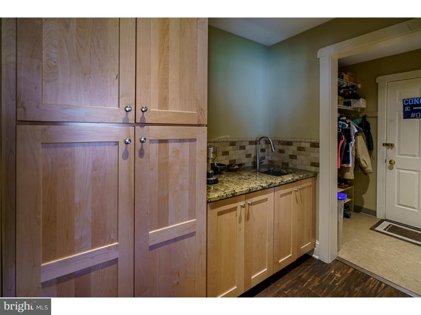 39 Klingerman Road Telford, PA 18969 - Photo 8 of 25 Butler Pantry