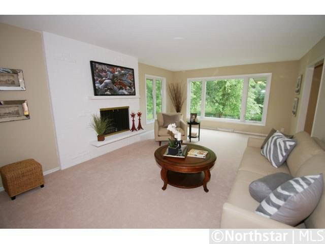 9605 Upton Road Bloomington, MN 55431 - Photo 3 of 18