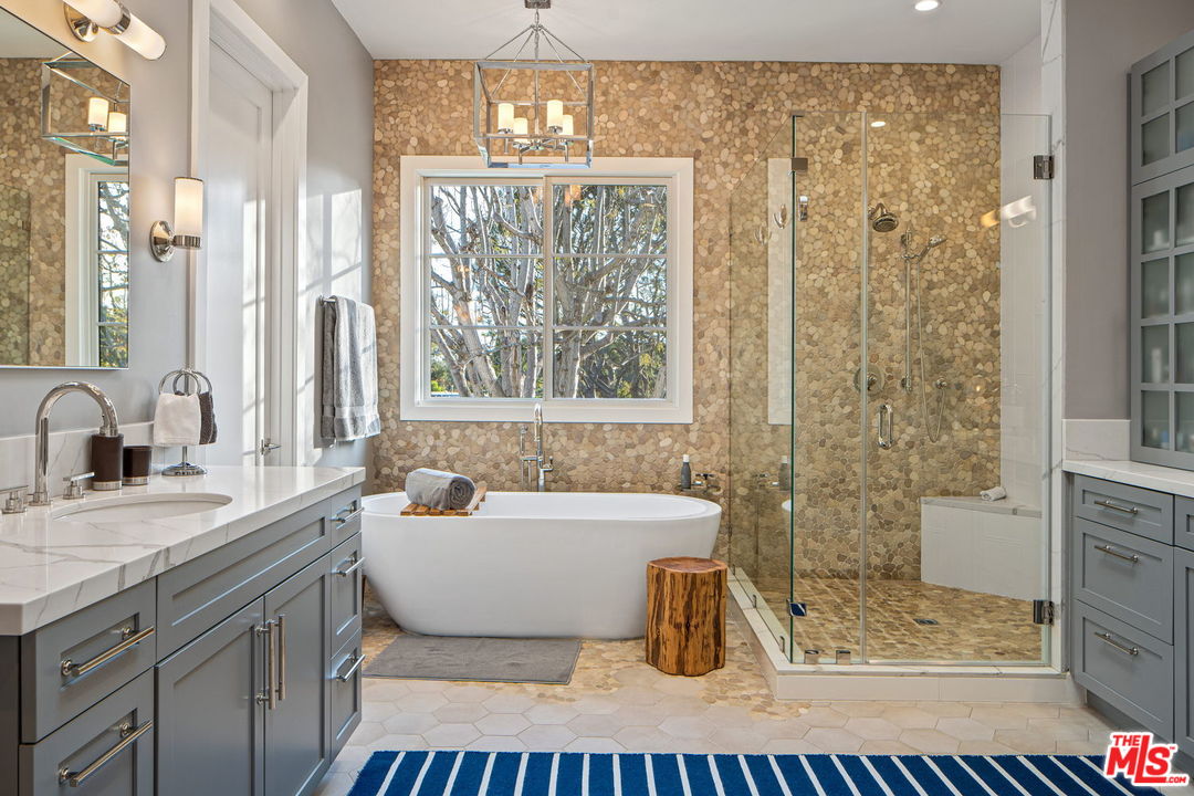 868 North Norman Place Los Angeles, CA 90049 - Photo 20 of 25 Gallery Image 20