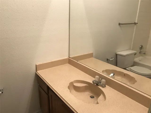 $88,000 | 14550 Fonmeadow Drive, Unit 801, Houston, TX 77035