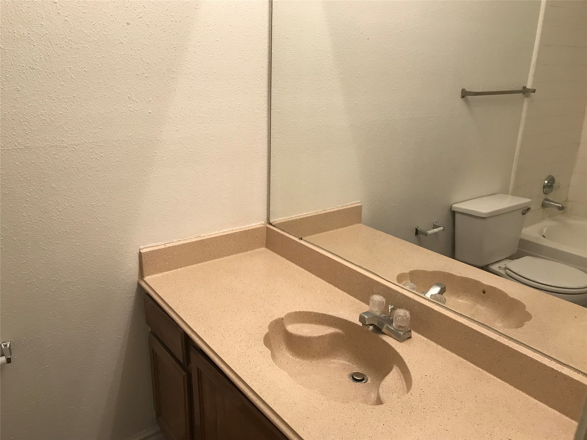 14550 Fonmeadow Drive, Unit 801 Houston, TX 77035 - Photo 11 of 15