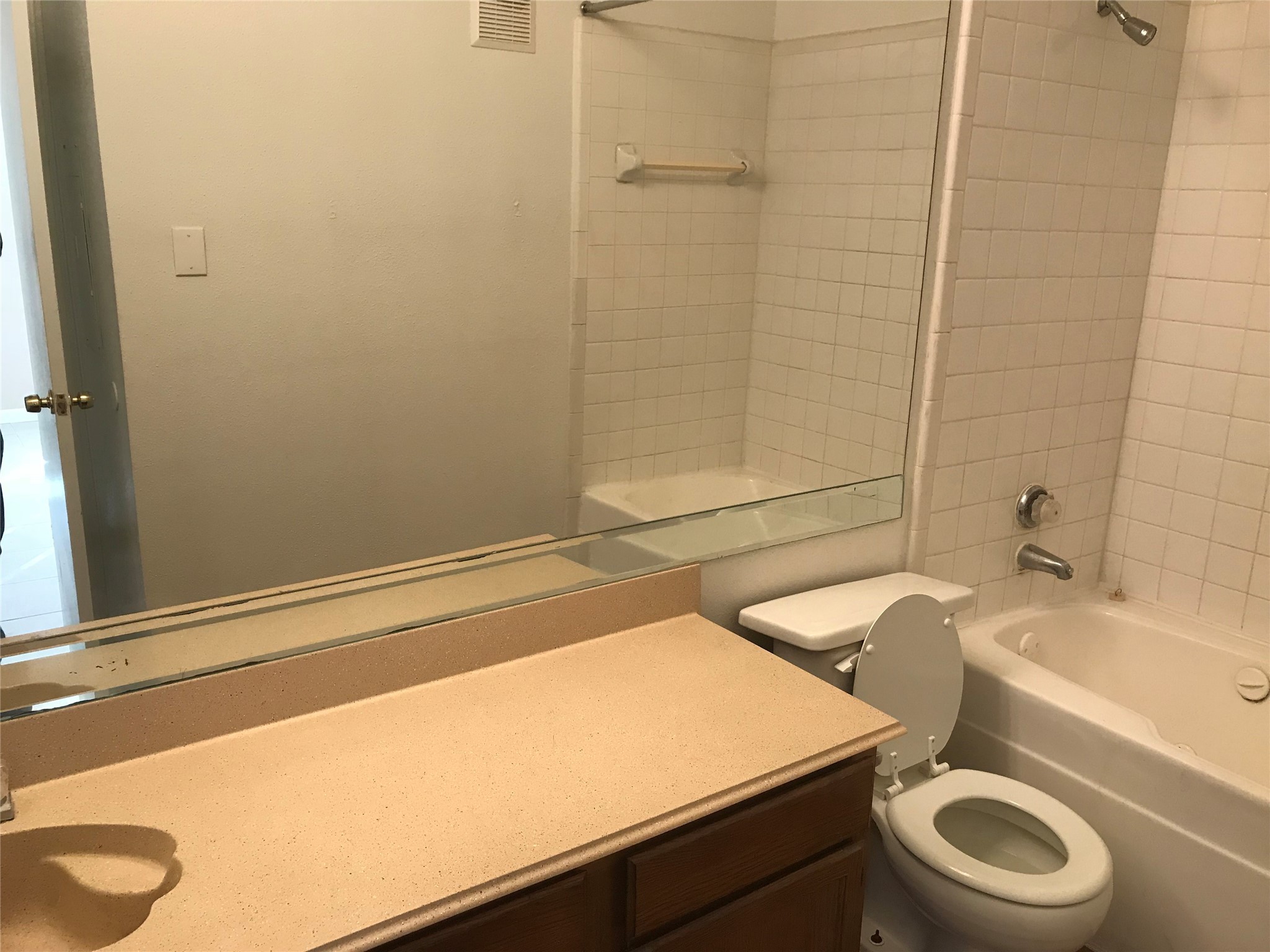 14550 Fonmeadow Drive, Unit 801 Houston, TX 77035 - Photo 13 of 15