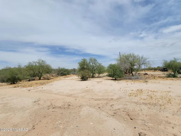 $250,000 | 1940 West Oracle Jaynes Station Road, Tucson, AZ 85741