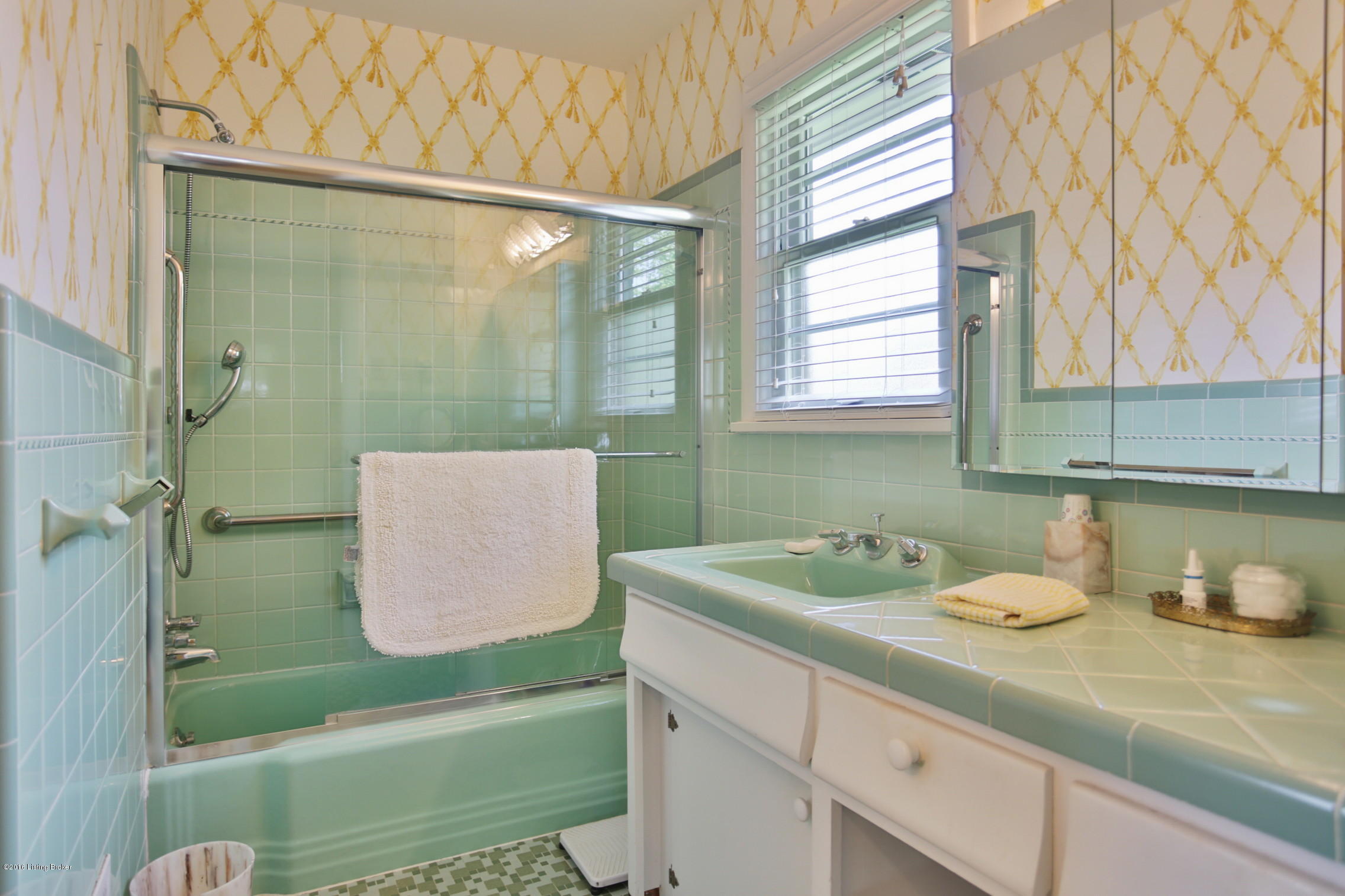 3106 Dundee Road Louisville, KY 40205 - Photo 8 of 19 10