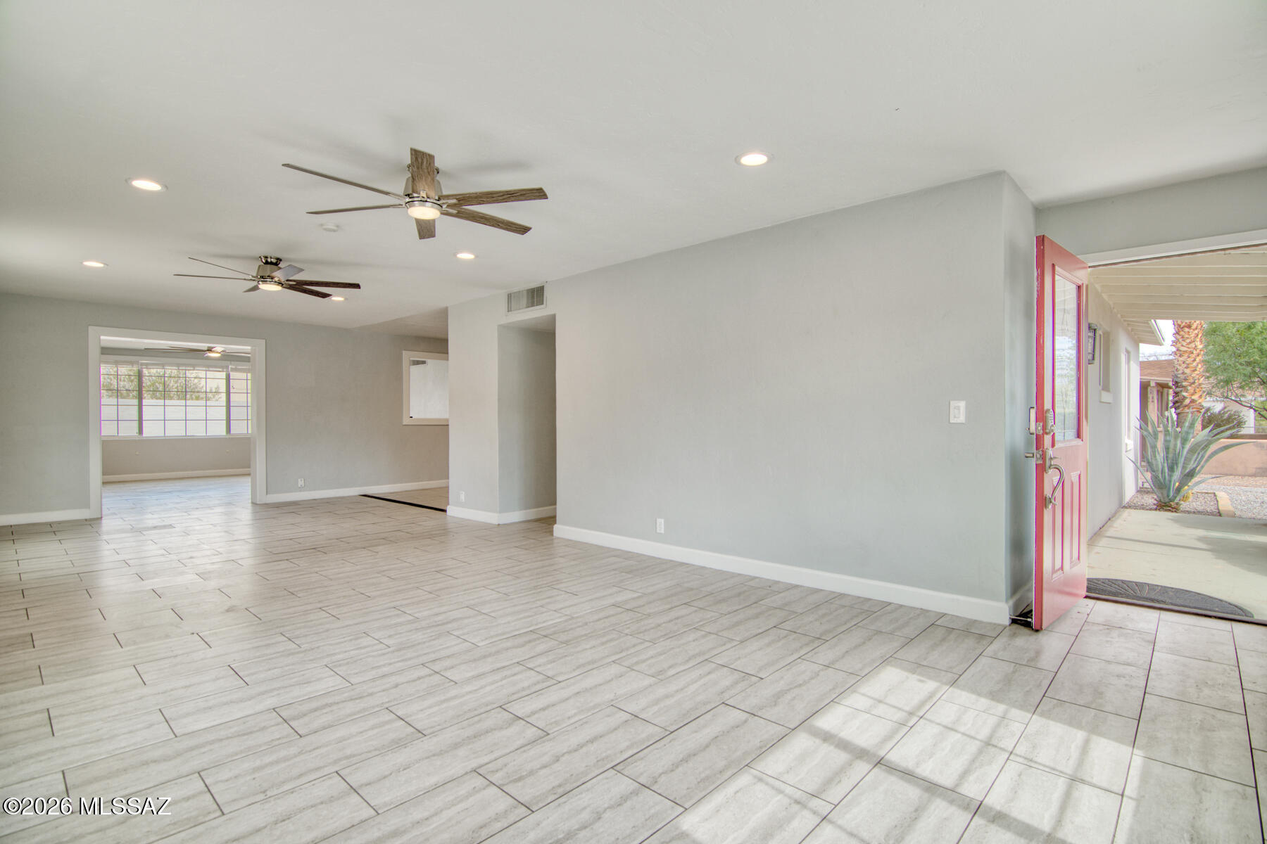 745 North Richey Boulevard Tucson, AZ 85716 - Photo 5 of 36