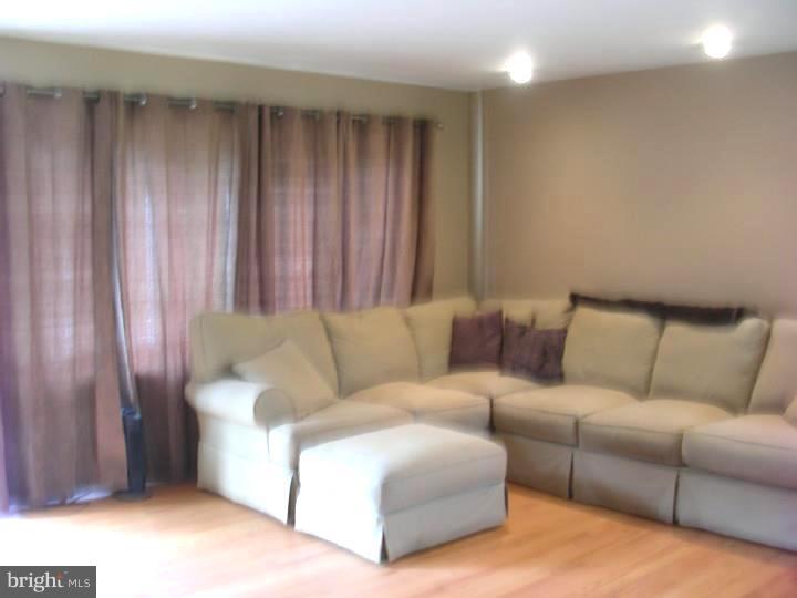 51 Harker Road Chesterfield, NJ 08515 - Photo 4 of 17 Living Room