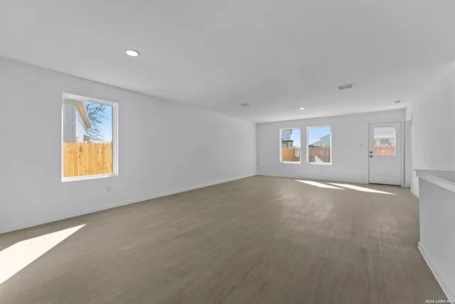 $290,000 | 111 Ellendale Place, Fredericksburg, TX 78624