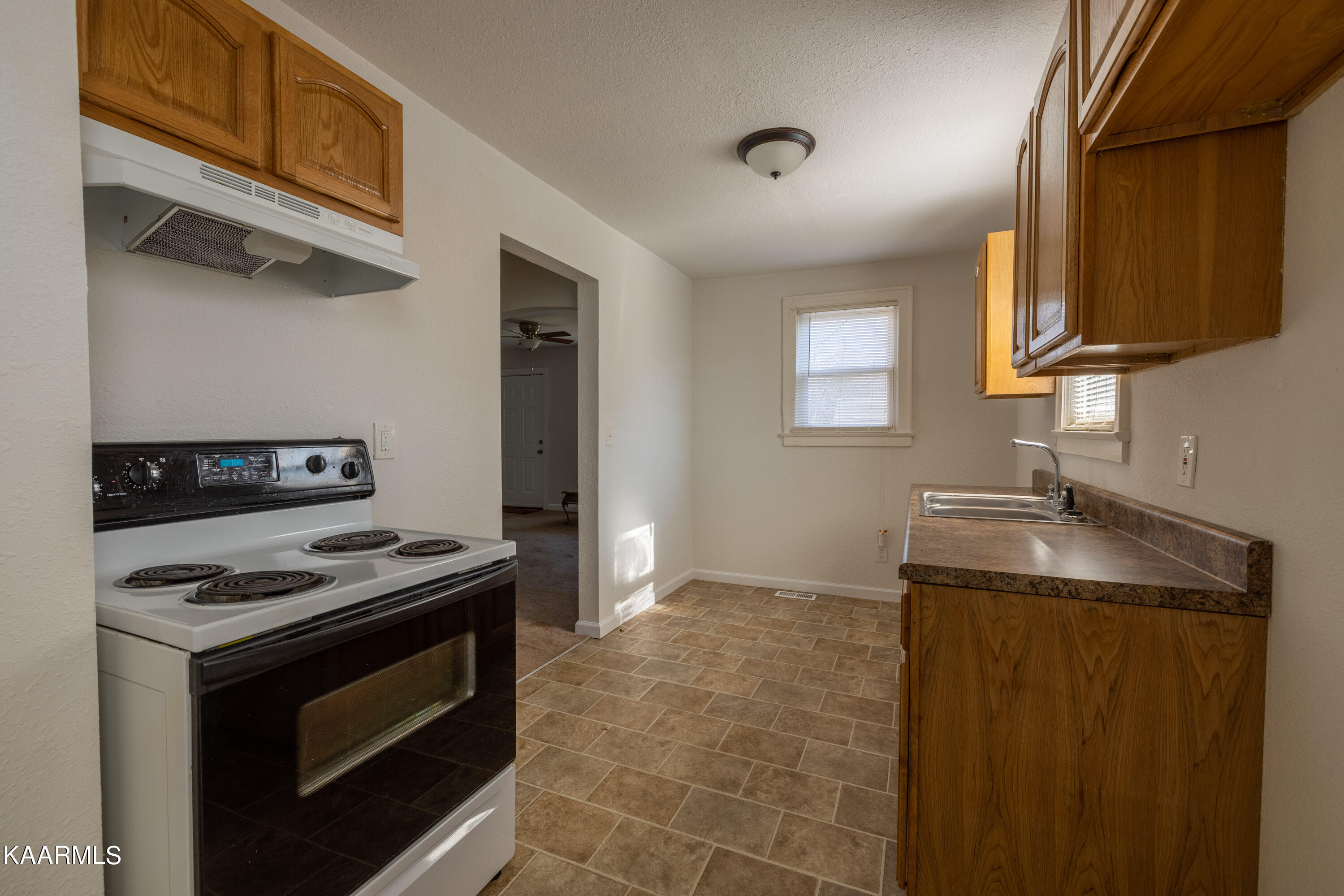 201 Meadow View Road Knoxville, TN 37914 - Photo 4 of 15 Meadow_View-5