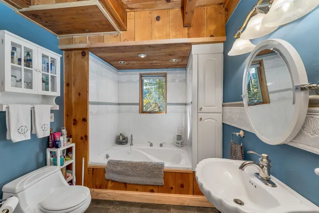 $489,000 | 20 Pine Lane Road, Ossipee, NH 03814