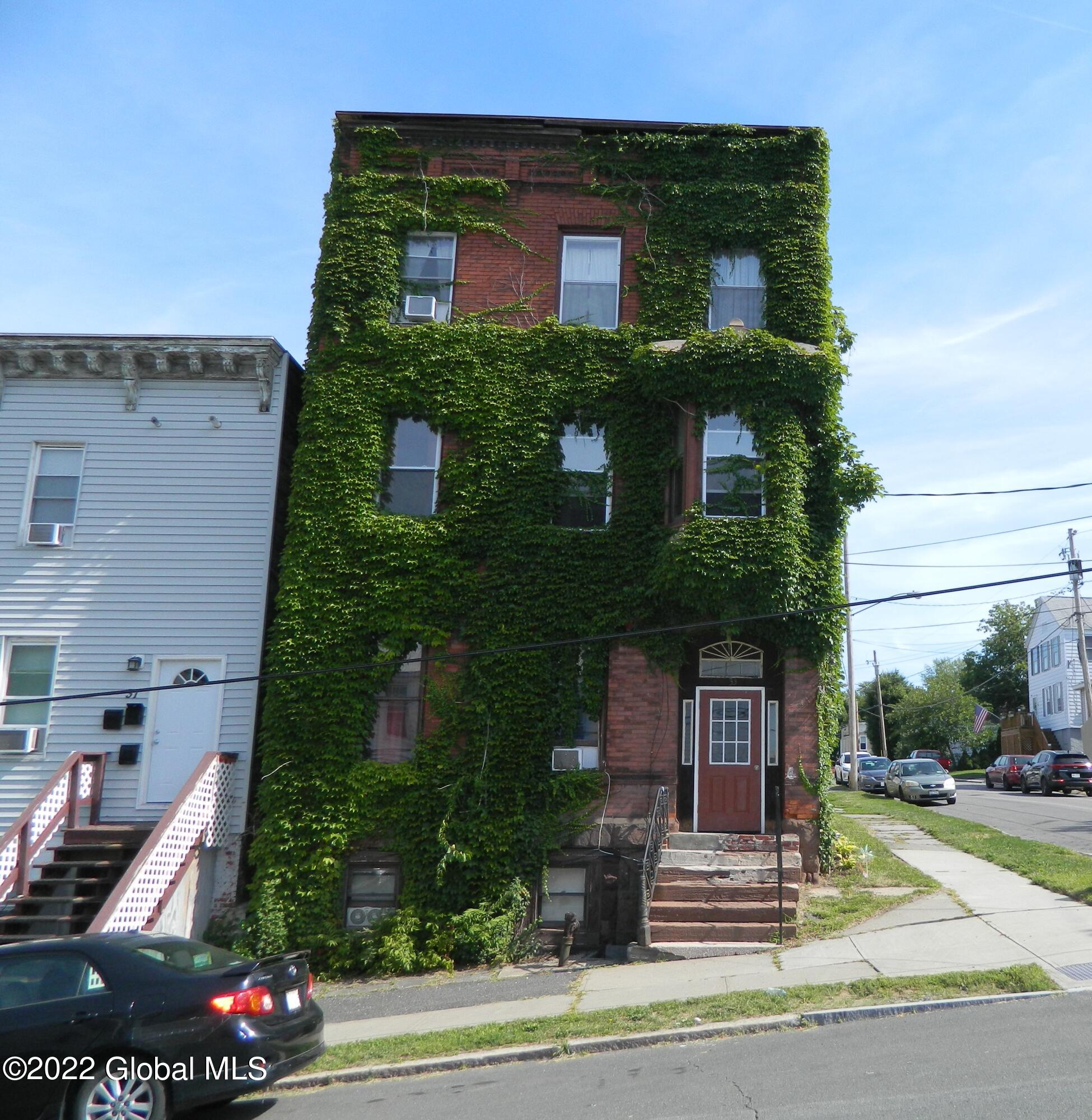 33 Harrison Avenue Rensselaer, NY 12144 - Photo 1 of 52 1