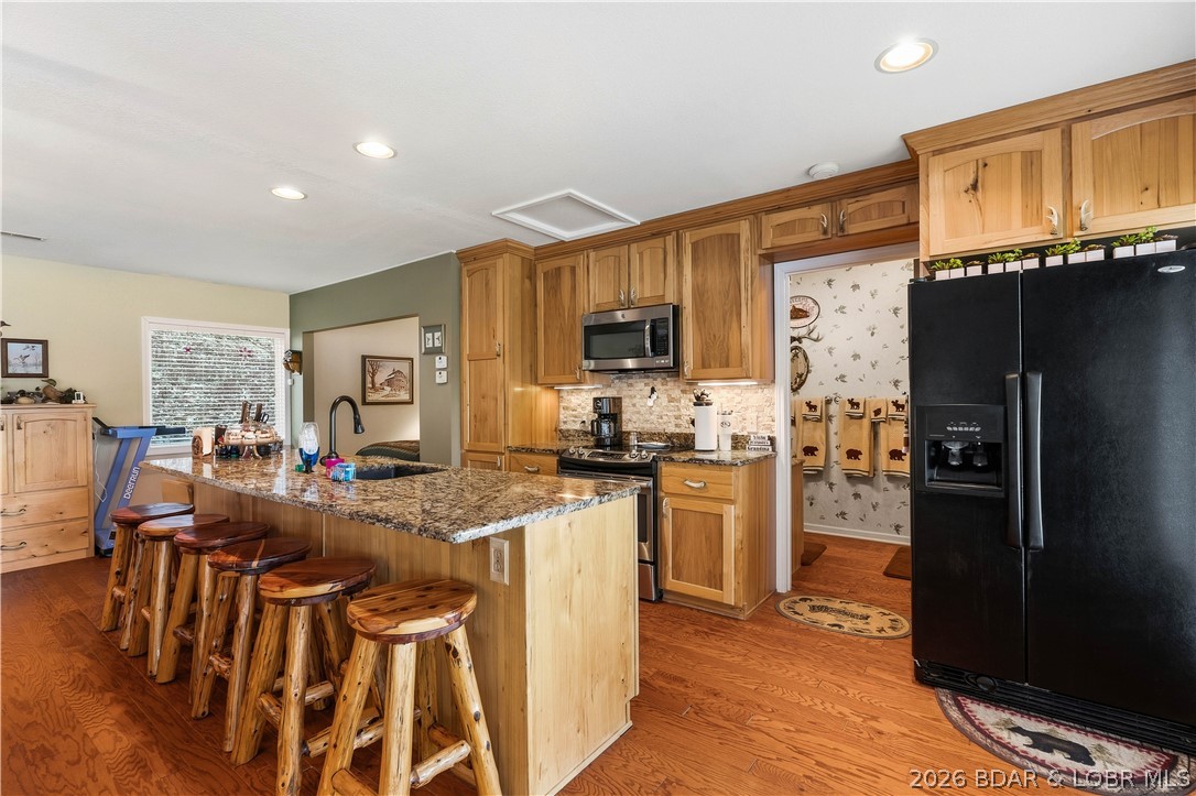 30501 Buchanan Road Stover, MO 65078 - Photo 70 of 80 modern kitchen in the cabin