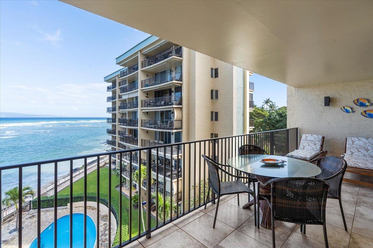 4401 Lower Honoapiilani Road, Unit B502 Lahaina, HI 96761 - Photo 4 of 50 Gallery Image 4