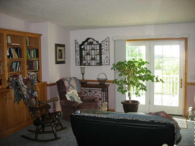 35 Swartz Road Stoneboro, PA 16153 - Photo 6 of 21 Living Room.