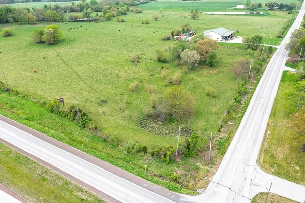 $750,000 | 13965 McIntyre Road, Leavenworth, KS 66048