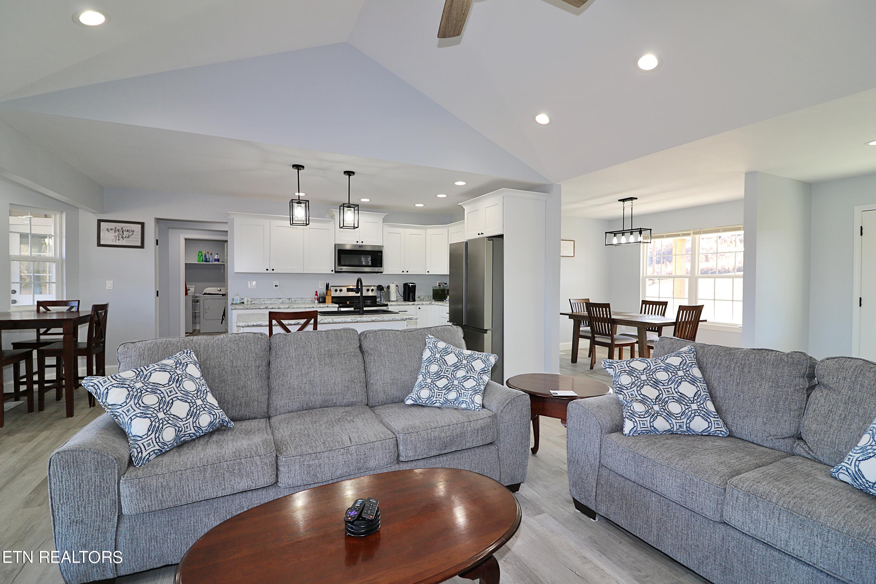 170 Pine Creek Road Oneida, TN 37841 - Photo 30 of 60 094A2332