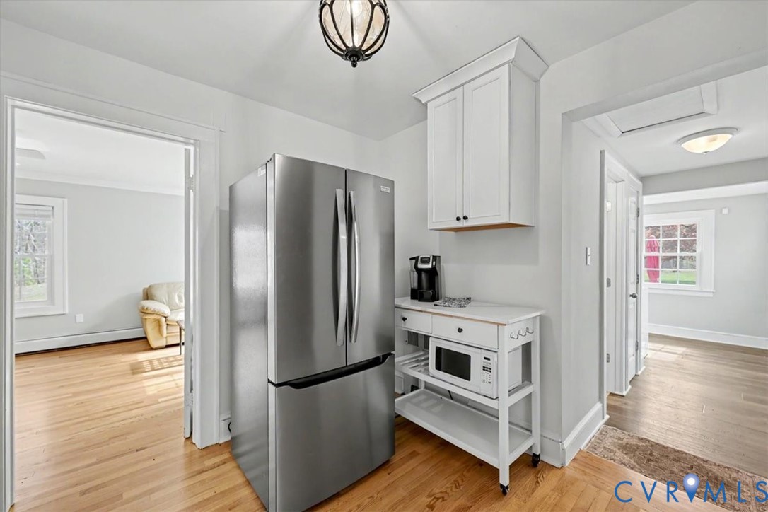 2800 Nottoway Boulevard Victoria, VA 23974 - Photo 29 of 45 Kitchen with healthy amount of natural light, free