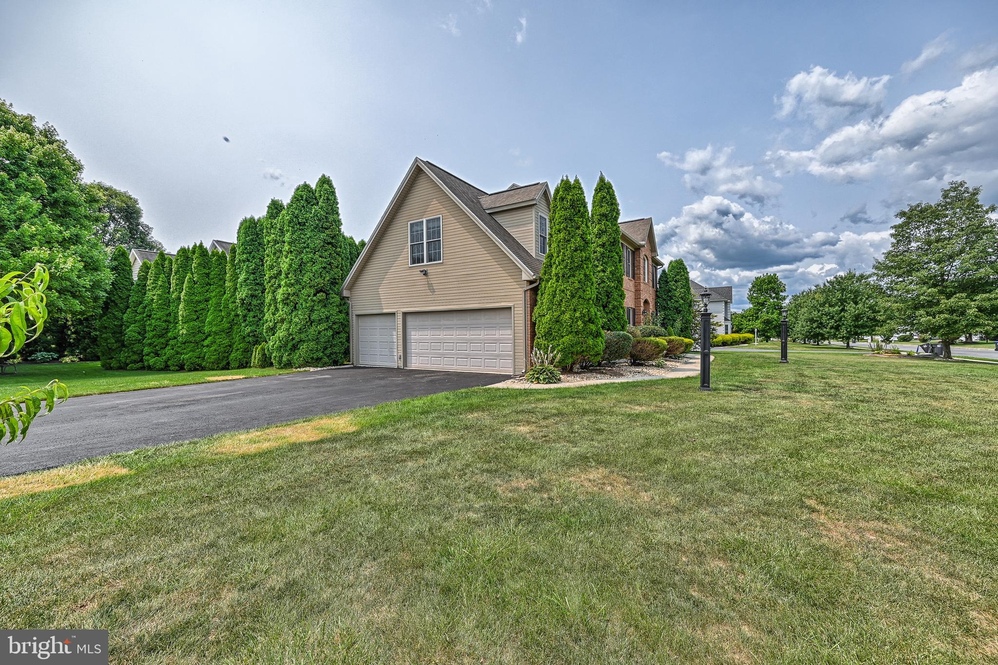 113 Creamery Road Boiling Springs, PA 17007 - Photo 4 of 55 Gallery Image 4