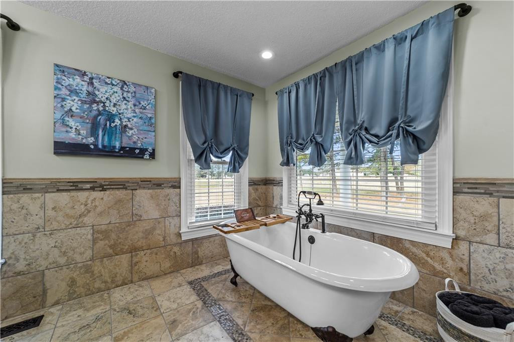 421 Watkins Road Clayton, NC 27520 - Photo 17 of 33 Gallery Image 17