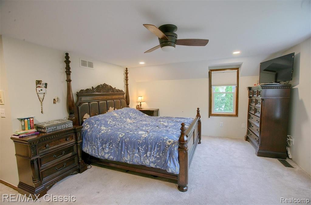 7415 Wing Lake Road Bloomfield Hills, MI 48301 - Photo 18 of 30