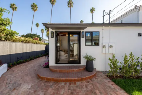 $4,195,000 | 434 Bonair Street, La Jolla, CA 92037