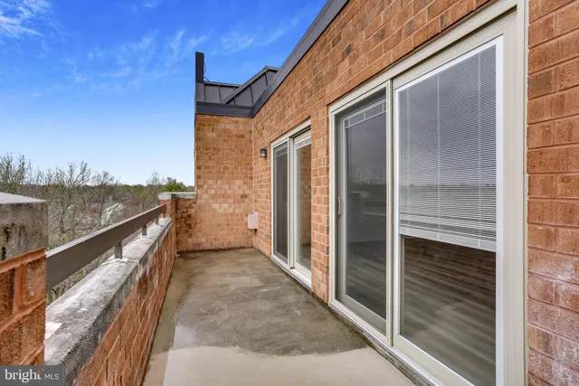 $2,350 | 7317 Eden Brook Drive, Unit H701, Columbia, MD 21046