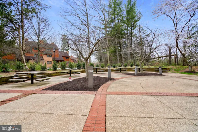 $2,350 | 7317 Eden Brook Drive, Unit H701, Columbia, MD 21046